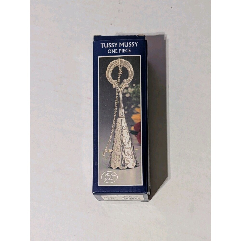 Vintage Andrea by Sadek Tussy Mussy Nosegay Holder Silver Plated 12518 Box